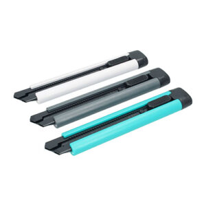 CÚTER PLÁSTICO 18MM CON 2 CUCHILLAS FSK